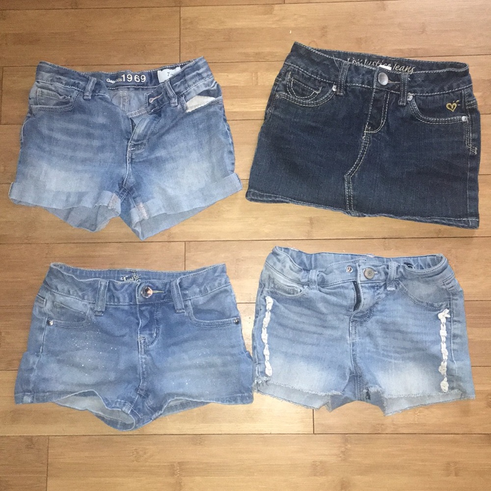 Girl shorts size 7